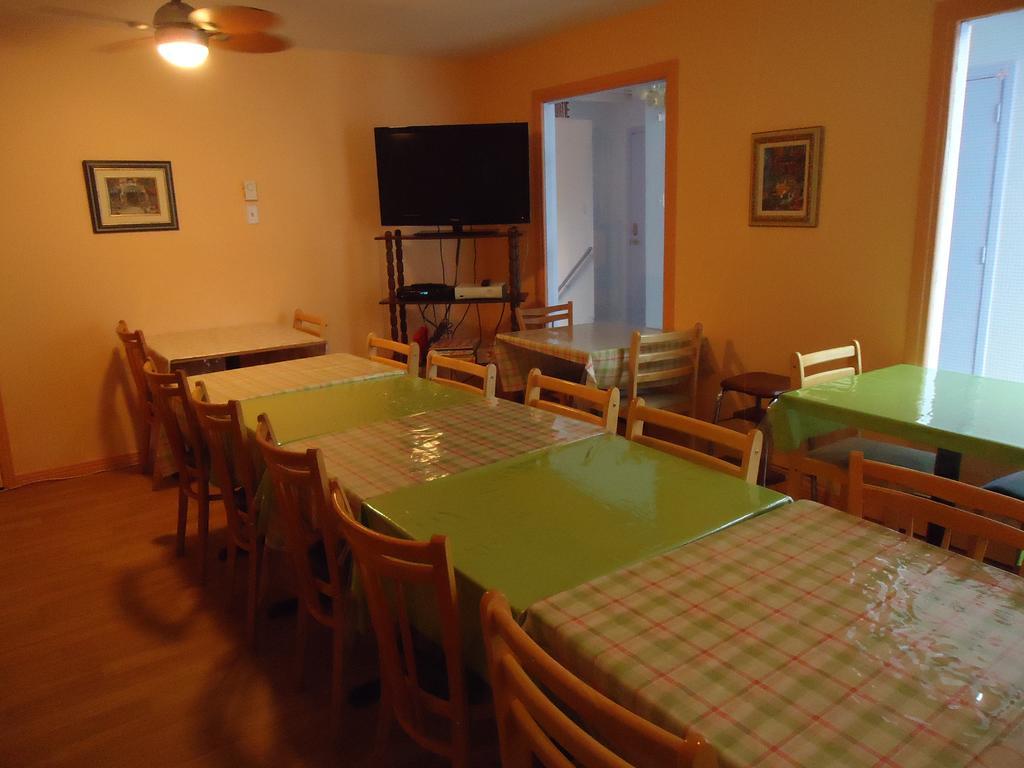 Auberge Familiale La Veranda Trois-Rivieres Exterior photo